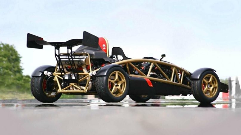 Ariel Atom v8