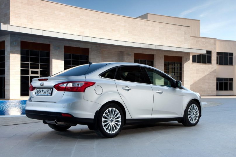 Ford Focus 3 седан