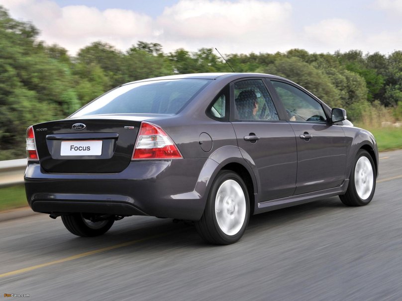 Ford Focus седан