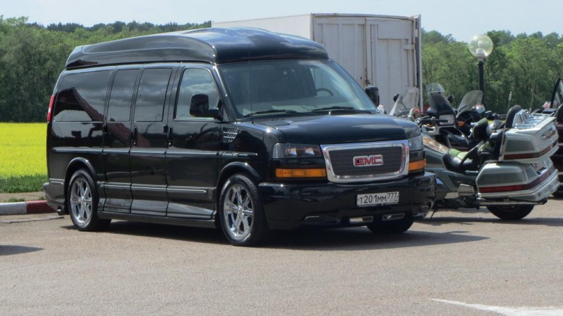 ,GMC GMC Savana