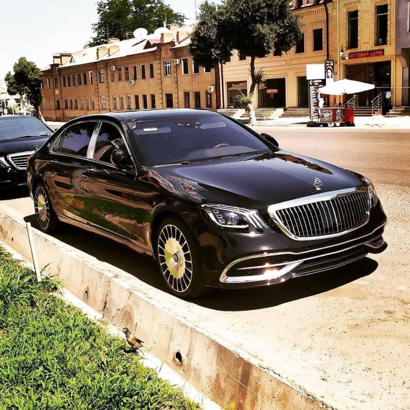 Мерседес Майбах