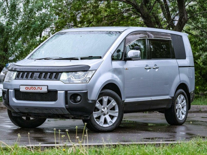 Митсубиси Делика д5