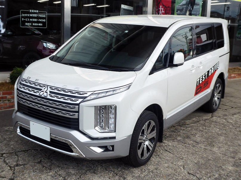 Митсубиси Делика д2