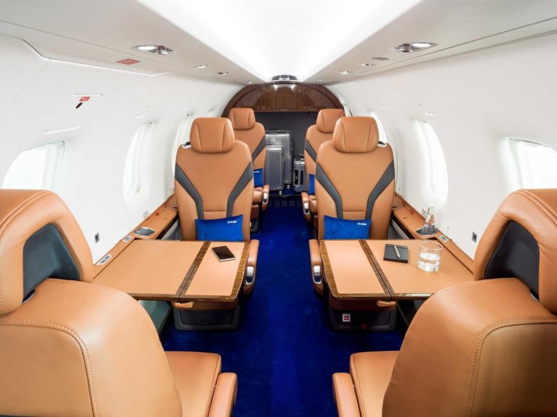 Pilatus PC-12 салон