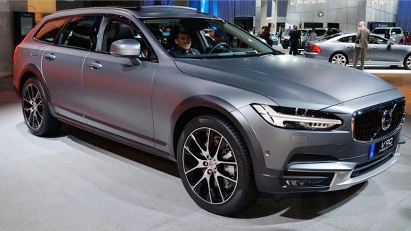 Серый Вольво Икс 90