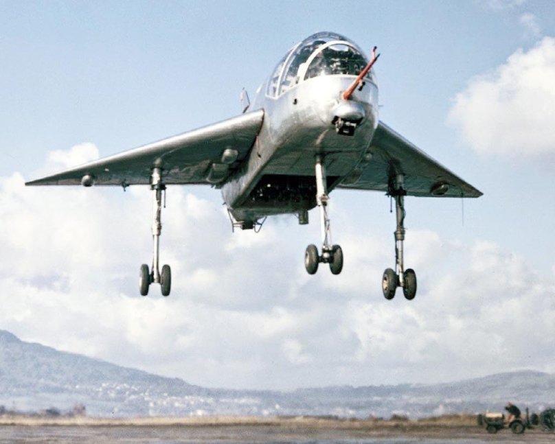 Самолет шорт SC-1