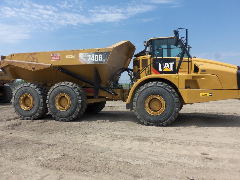 Caterpillar 740b