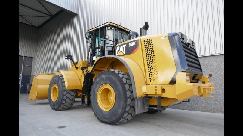 Фронтальный погрузчик Катерпиллер 966