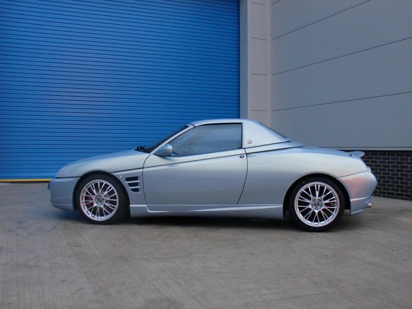 Alfa Romeo Spider 916