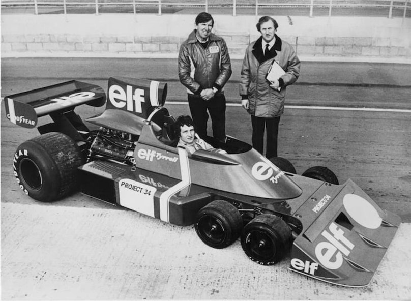 Шестиколесный Тирелл формула 1