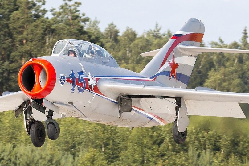 Миг-15 истребитель