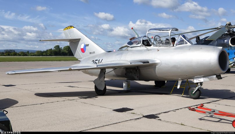 Самолет миг