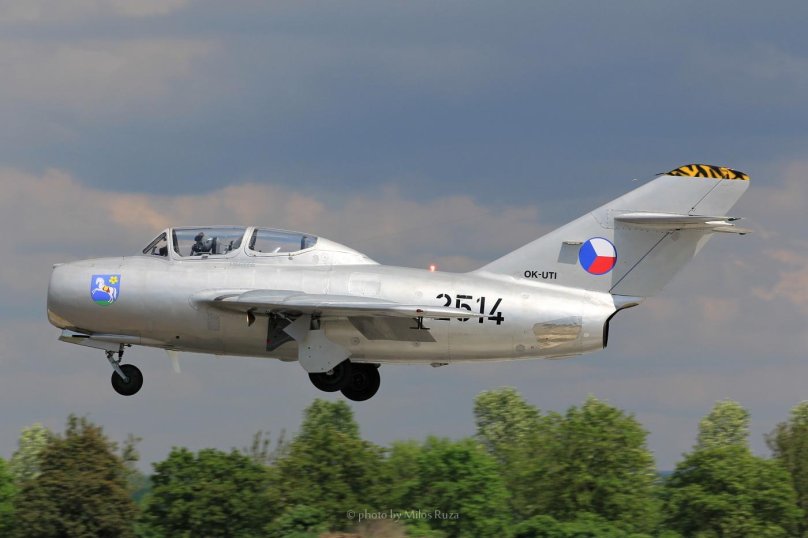 Миг-15 Ути шасси