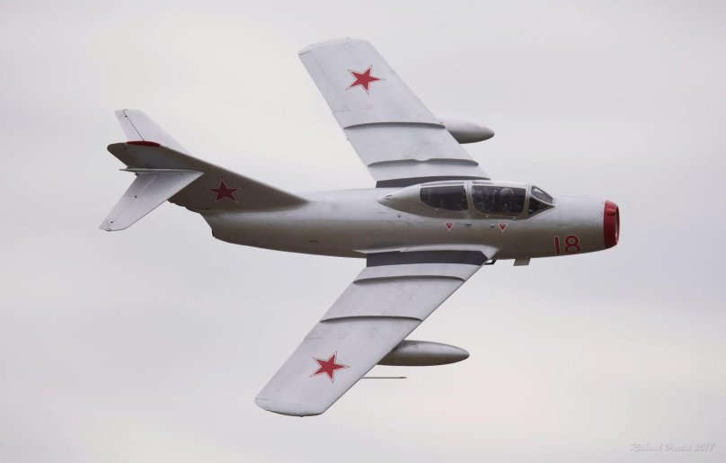 Самолёт миг-15бис