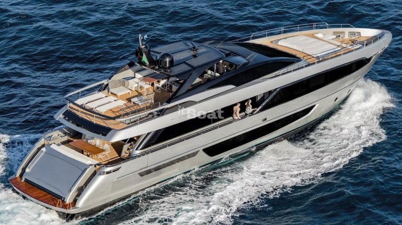 Яхта Riva 100 Corsaro