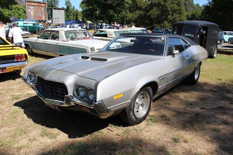 Ford Gran Torino