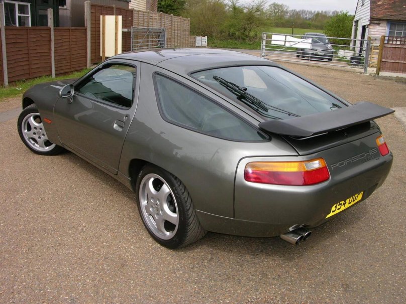 Porsche 928 s4