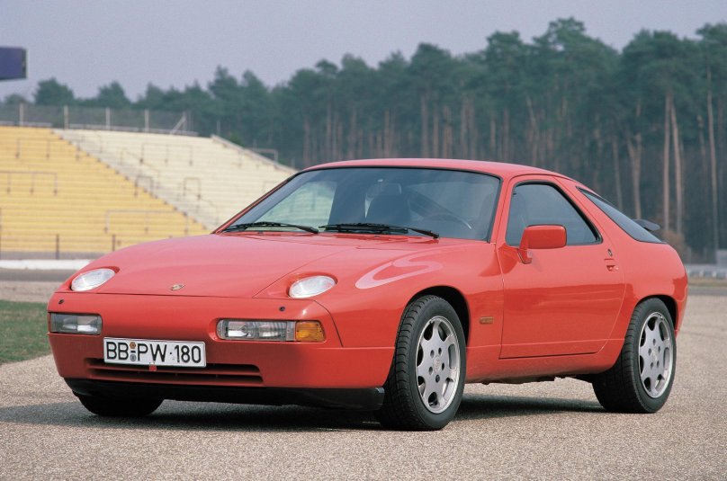 Porsche 928 GTS