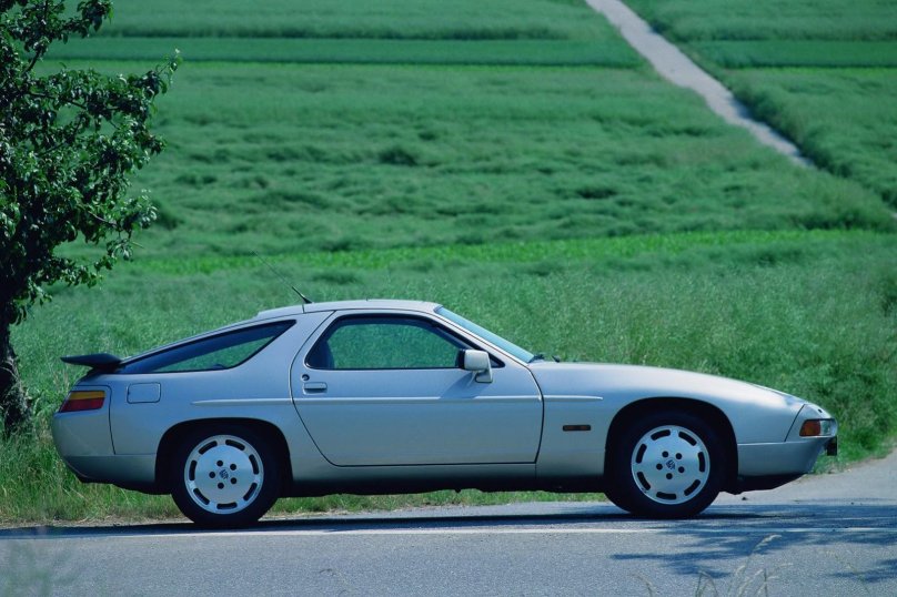 Porsche 928-4