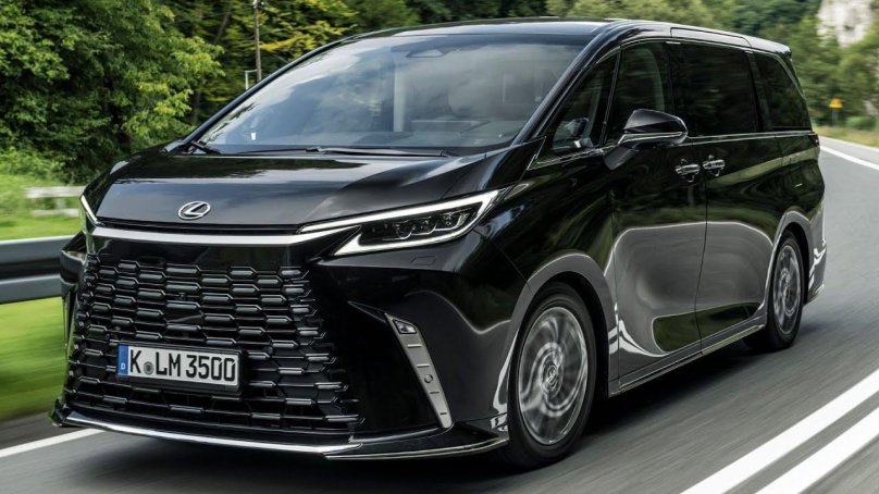 Лексус минивэн 2023