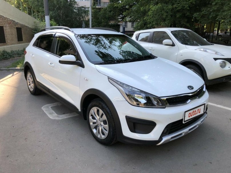 Kia Rio x-line 2018 белый