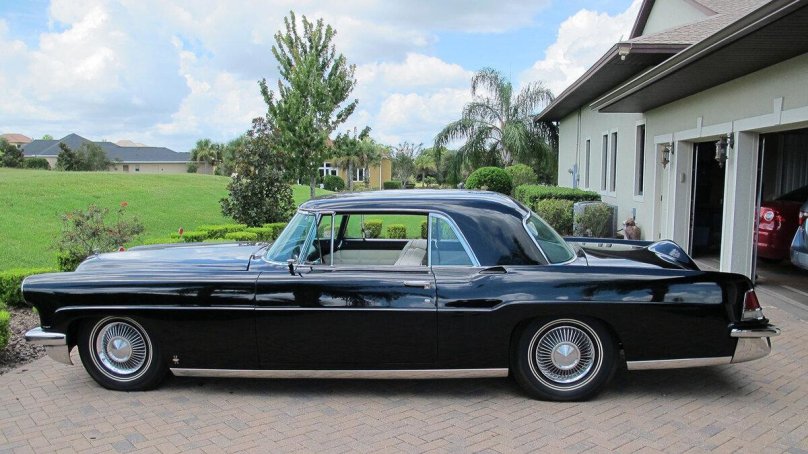 Lincoln Continental 1956