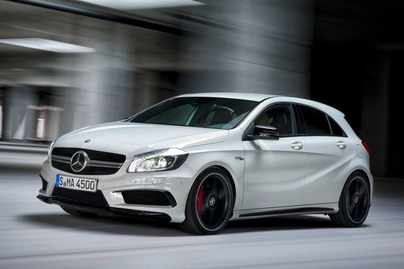 Mercedes Benz a45 AMG