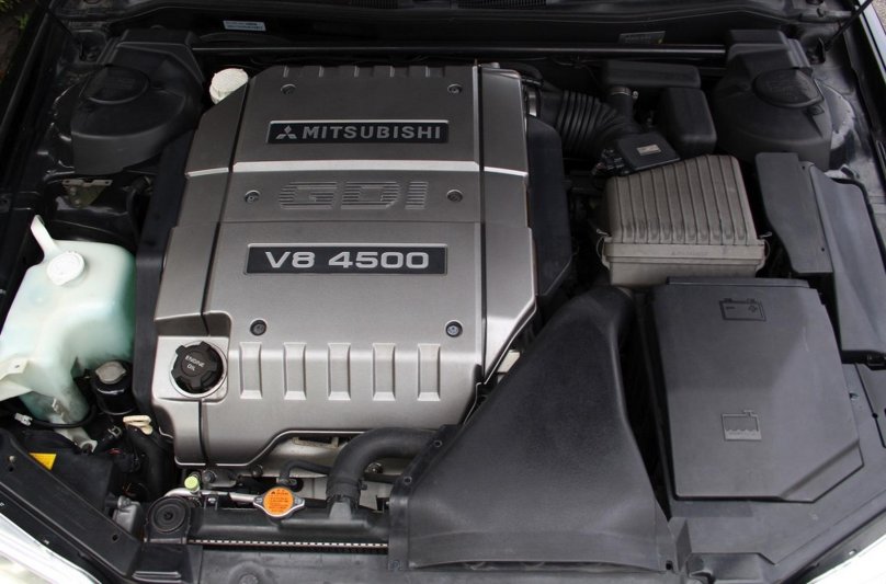 Mitsubishi Proudia 1999