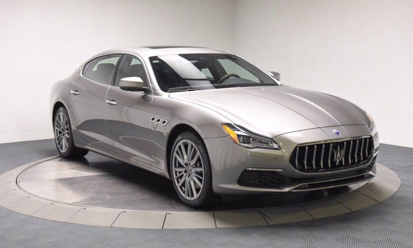Мазерати Quattroporte 2021