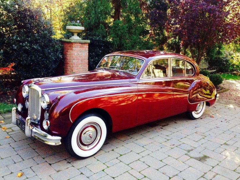 Jaguar Mark VIII (1957—1958)