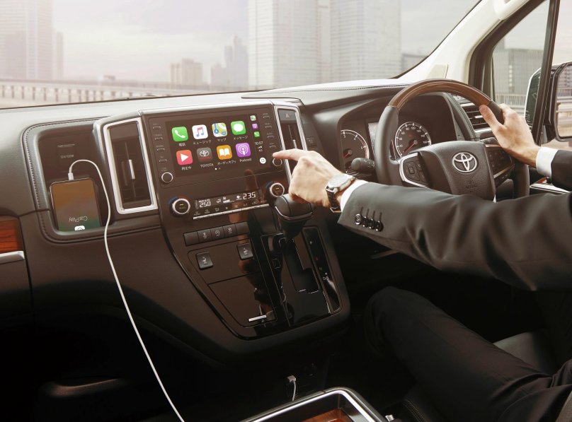 Toyota Granace салон