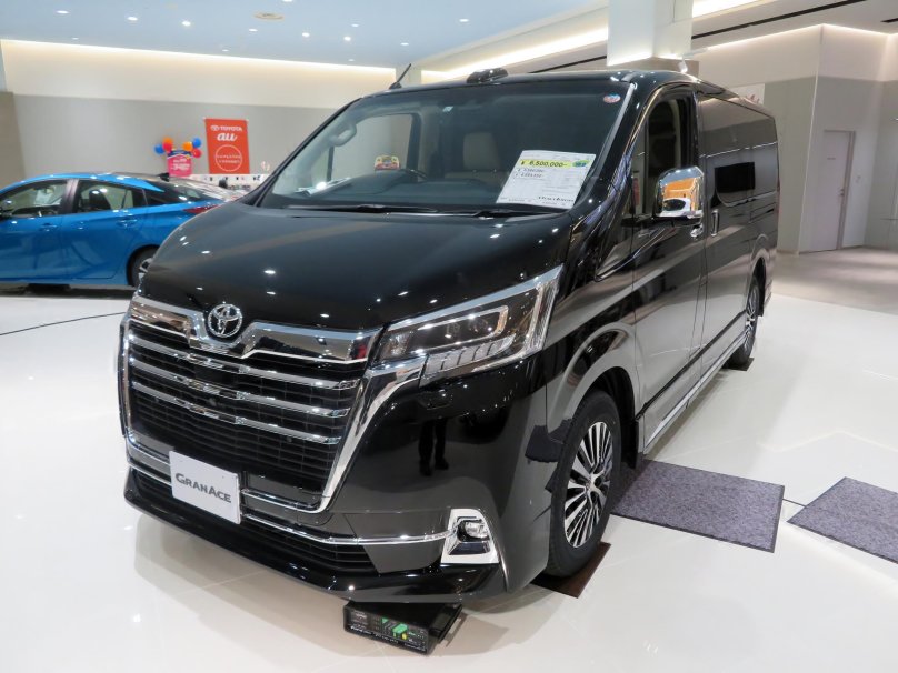 Toyota Granace Premium