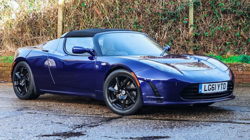 Tesla Roadster 2011