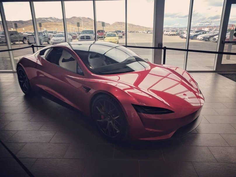 Tesla Roadster 2021