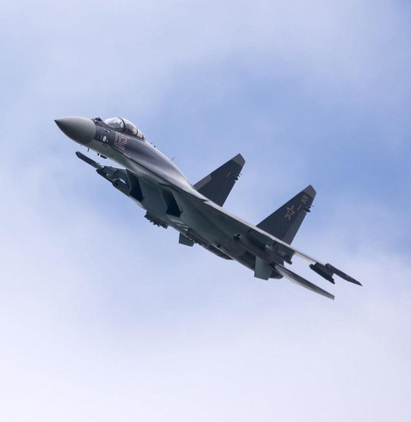 Сверхманевренный истребитель