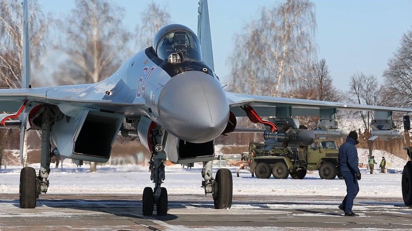 Самолёт Су-35