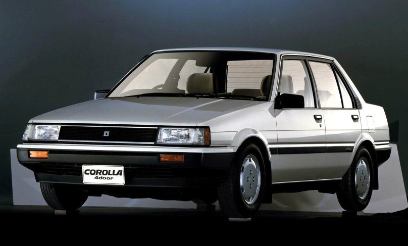 Toyota Corolla 1 поколение