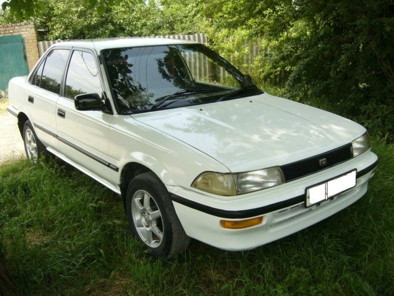 Тойота Королла 1989