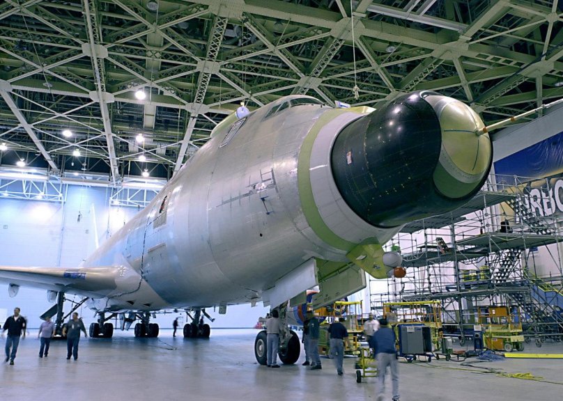 Лазер на самолете Боинг