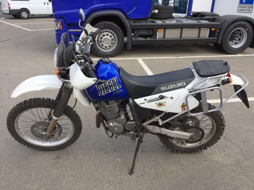 Suzuki Djebel 250 XC
