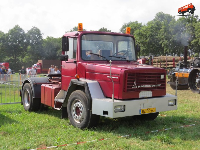 Седельный тягач магирус