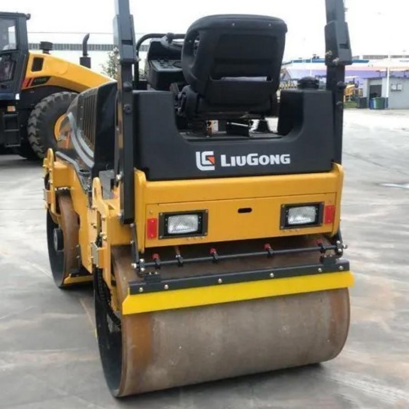 Мини асфальтовый каток Liugong clg6032e