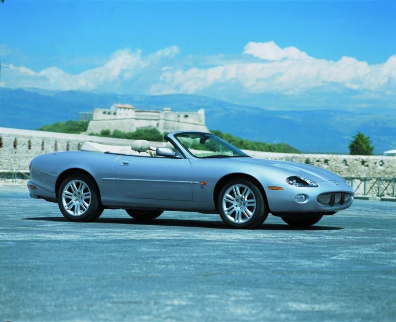 Jaguar XKR кабриолет 1998