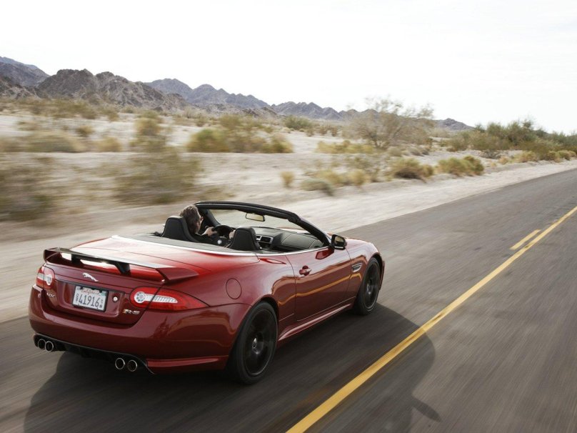 Ягуар спорткар кабриолет