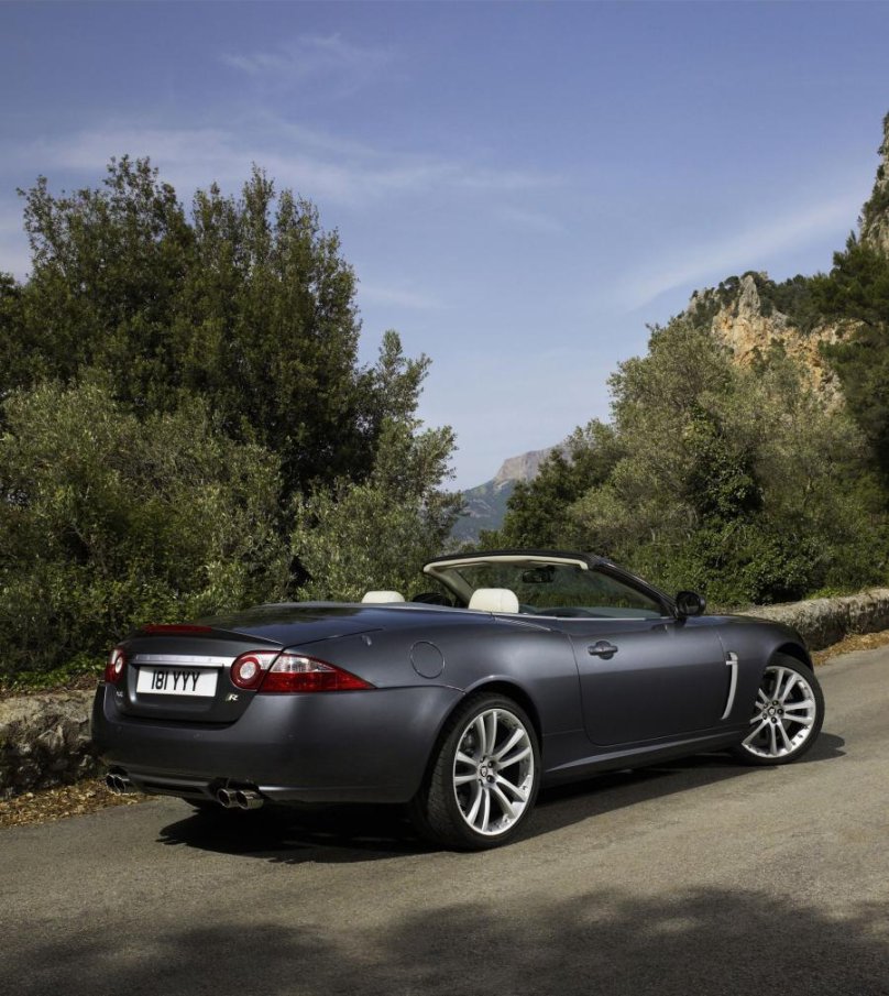 Ягуар XKR 2007