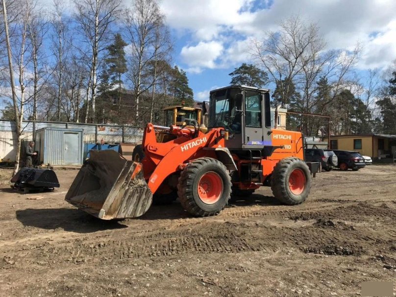 Фронтальный погрузчик Хитачи 110