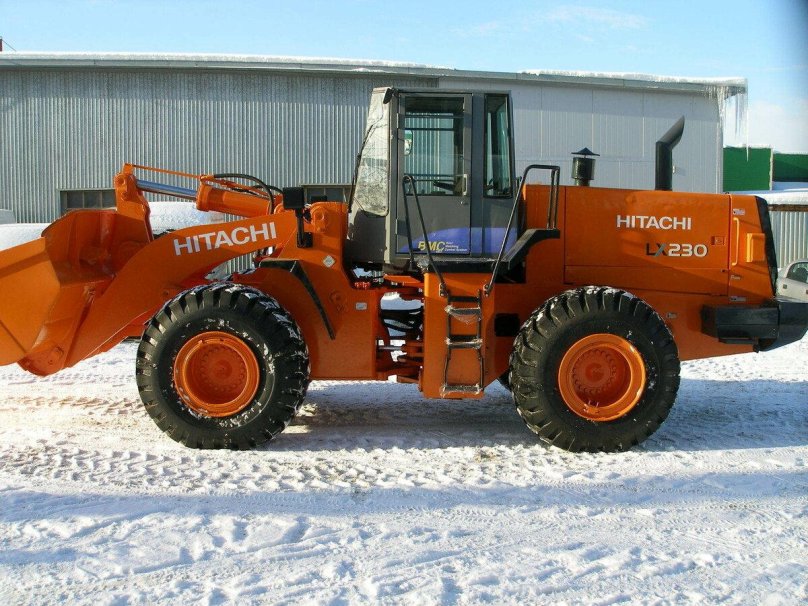 Hitachi LX 230