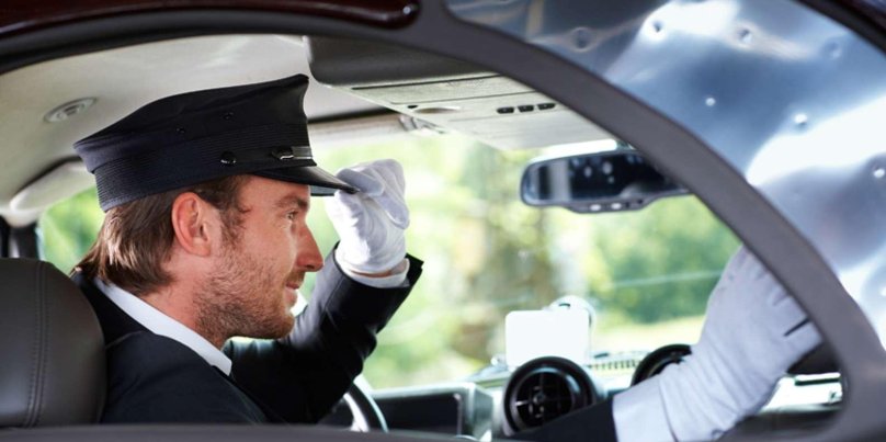 Шофер лимузина