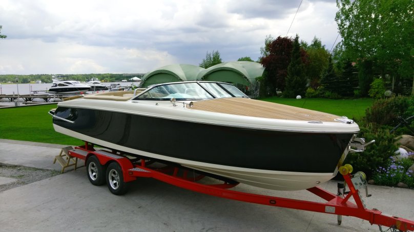 Катер Chris Craft модель Capri 25