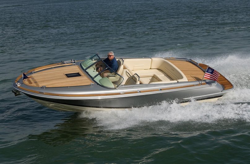 Chris Craft Corsair 28